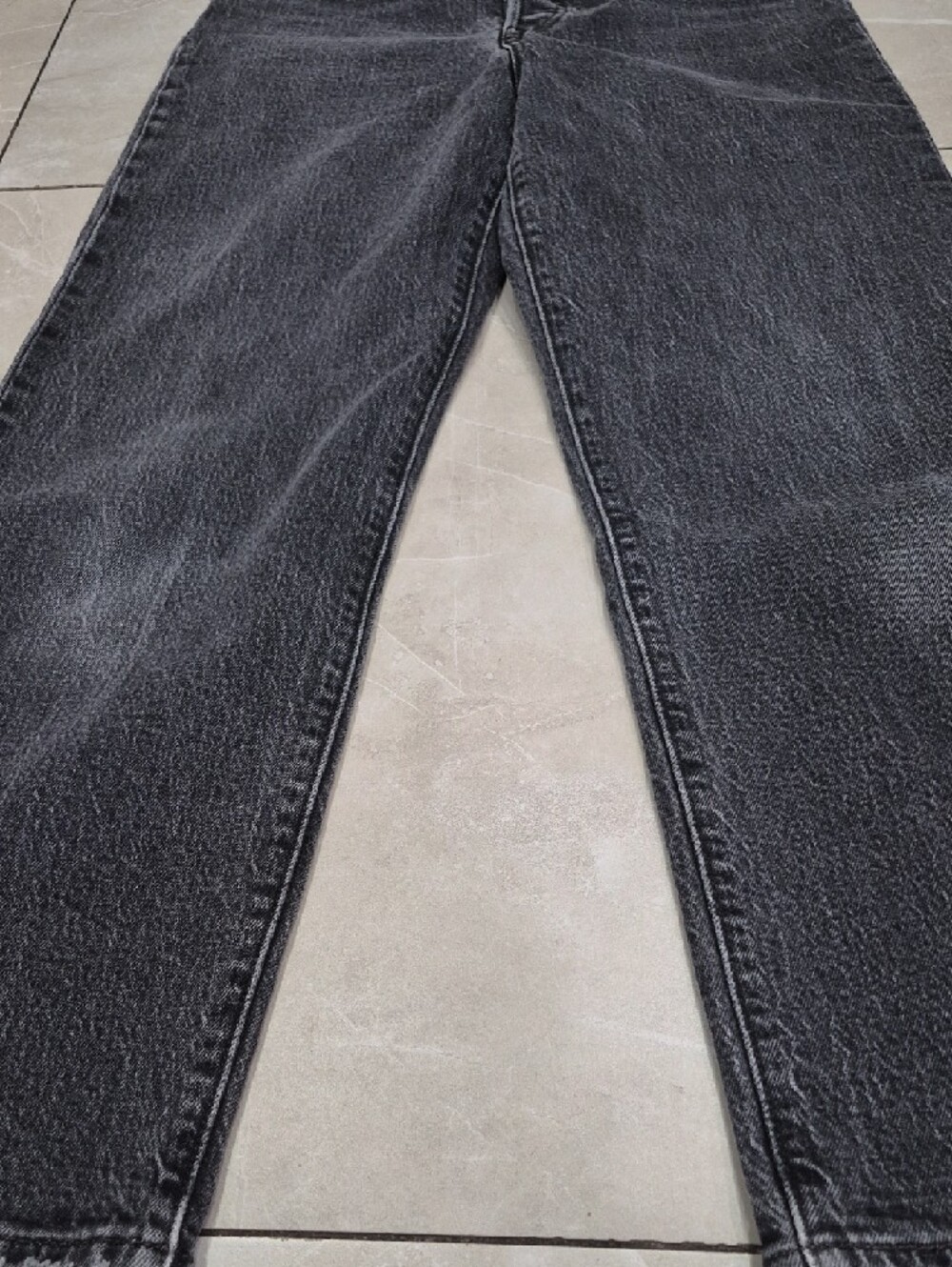 Levi's Ribcage Straight Jeans — Blackwashed Denim - Picture 2 of 14